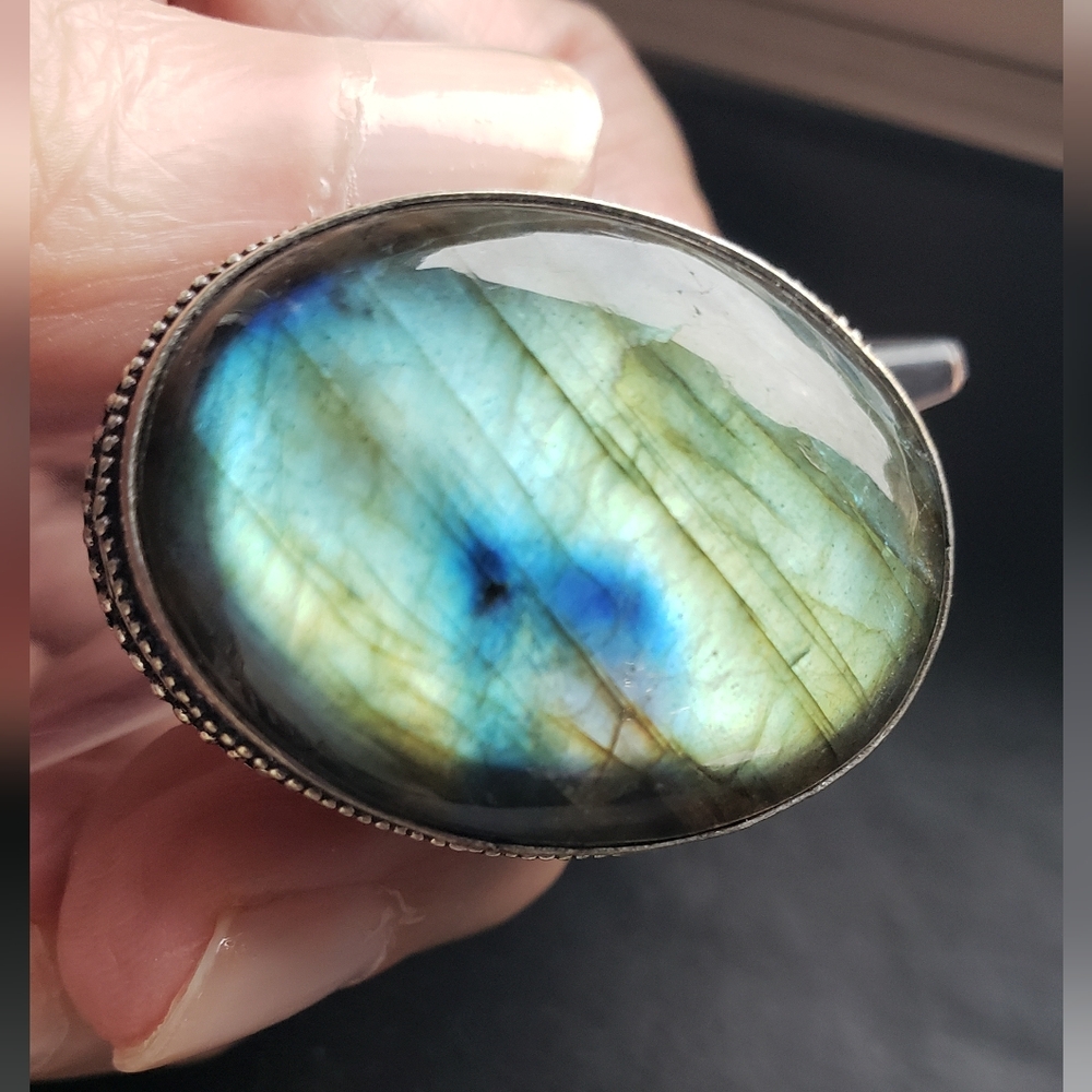Elegant Labradorite Silver Ring